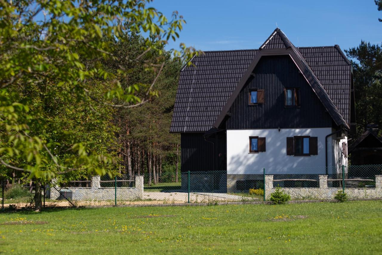 Timber valley Plitvička Jezera Exteriör bild